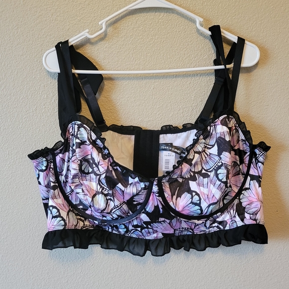 torrid Other - NWT Torrid Satin Ruffle Underwire Bra  Size 5